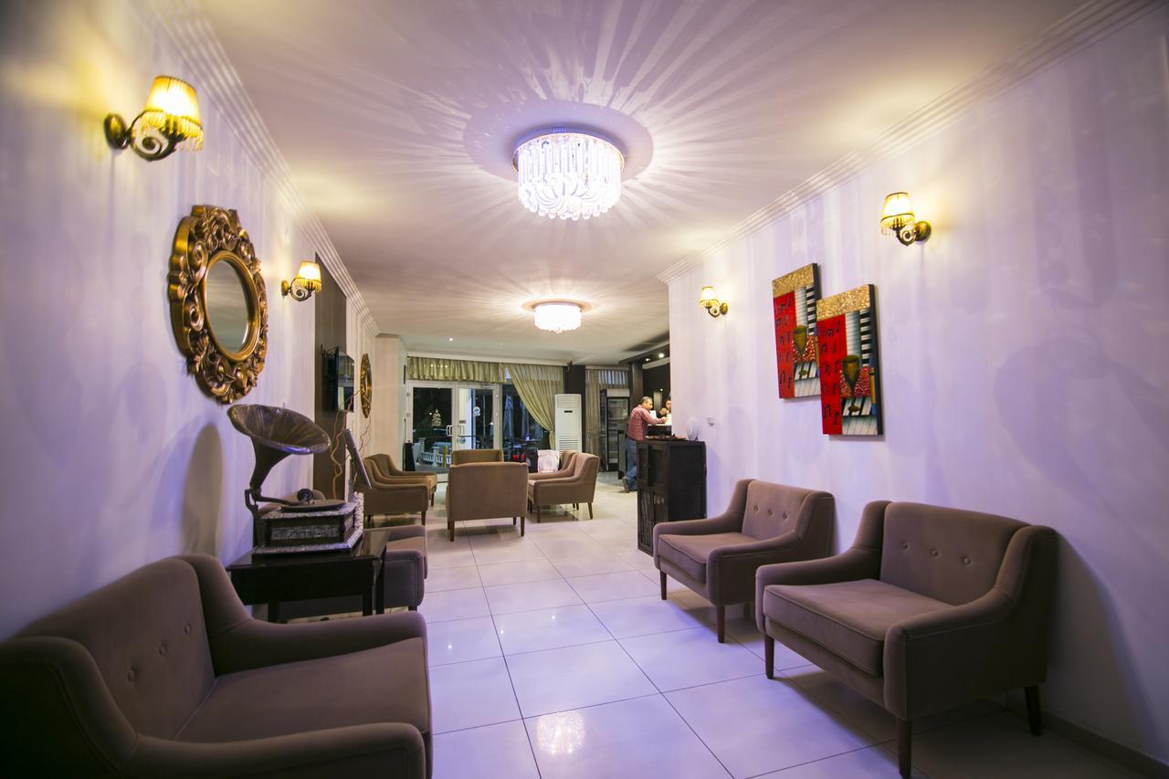 Cevik Palace Otel อันตัลยา ภายนอก รูปภาพ